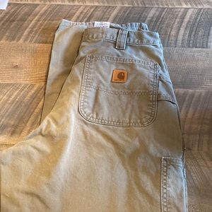 Carhartt Loose Original fit. Light Green Khaki color